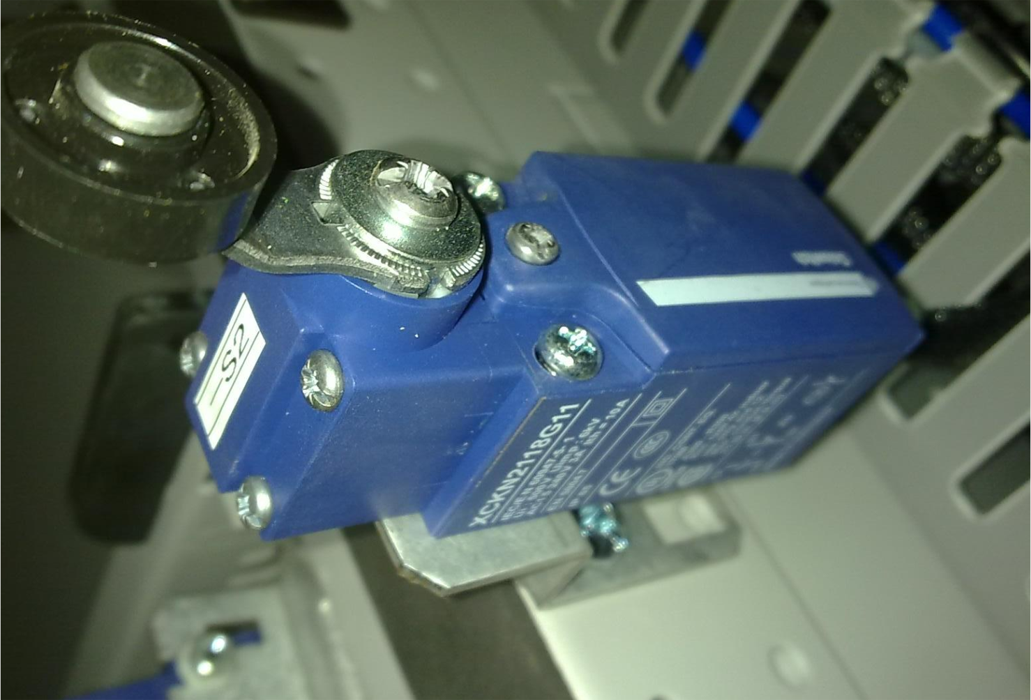 rangkaian limit switch